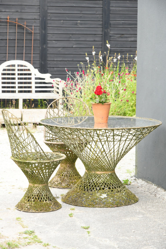 Russell Woodard Style Vintage Fibreglass Garden Table Chairs