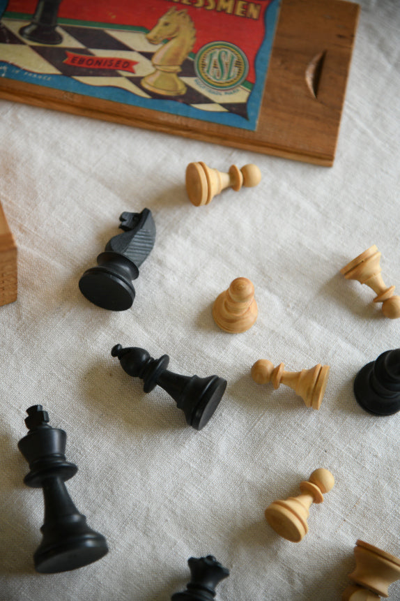 Vintage Ebonised Boxwood Chess Set