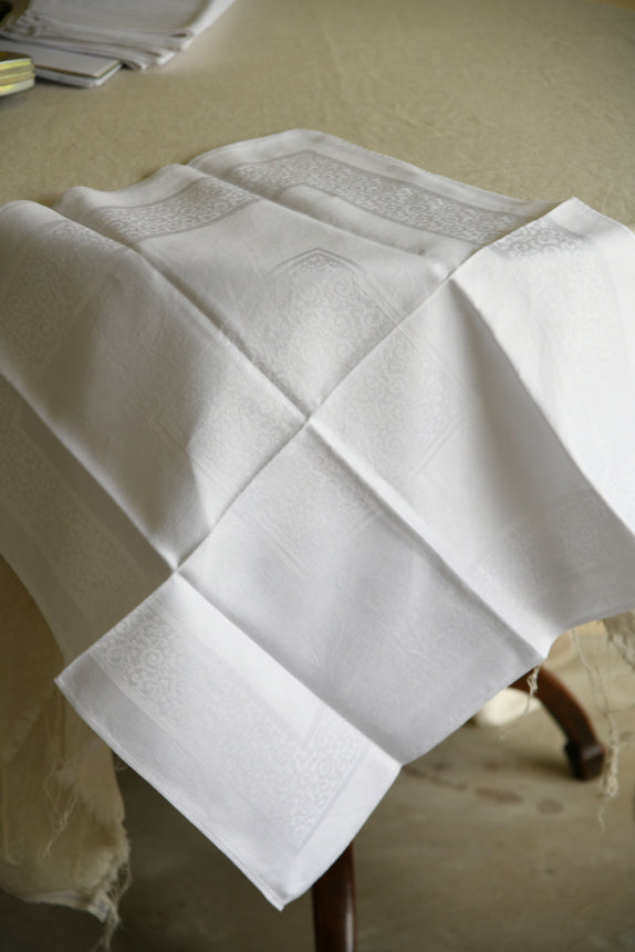 6 Vintage White Linen Damask Napkins
