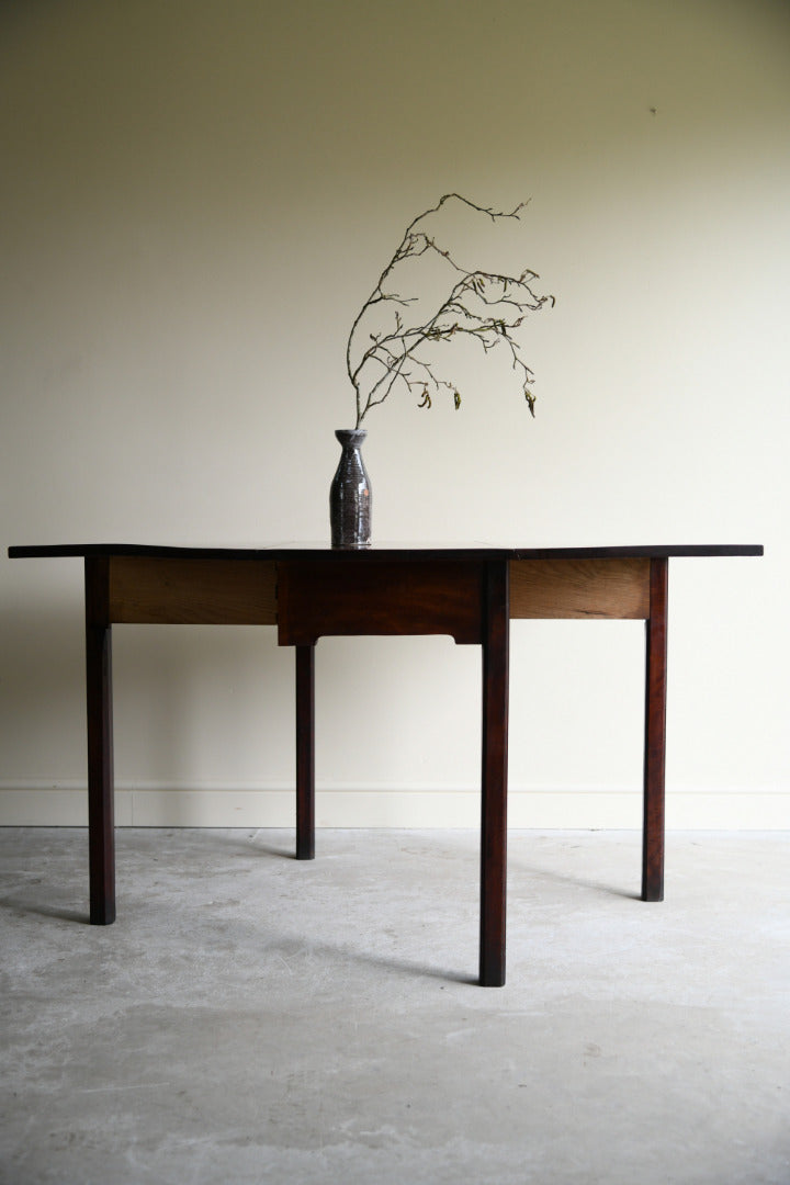 Georgian Mahogany Drop Leaf Table