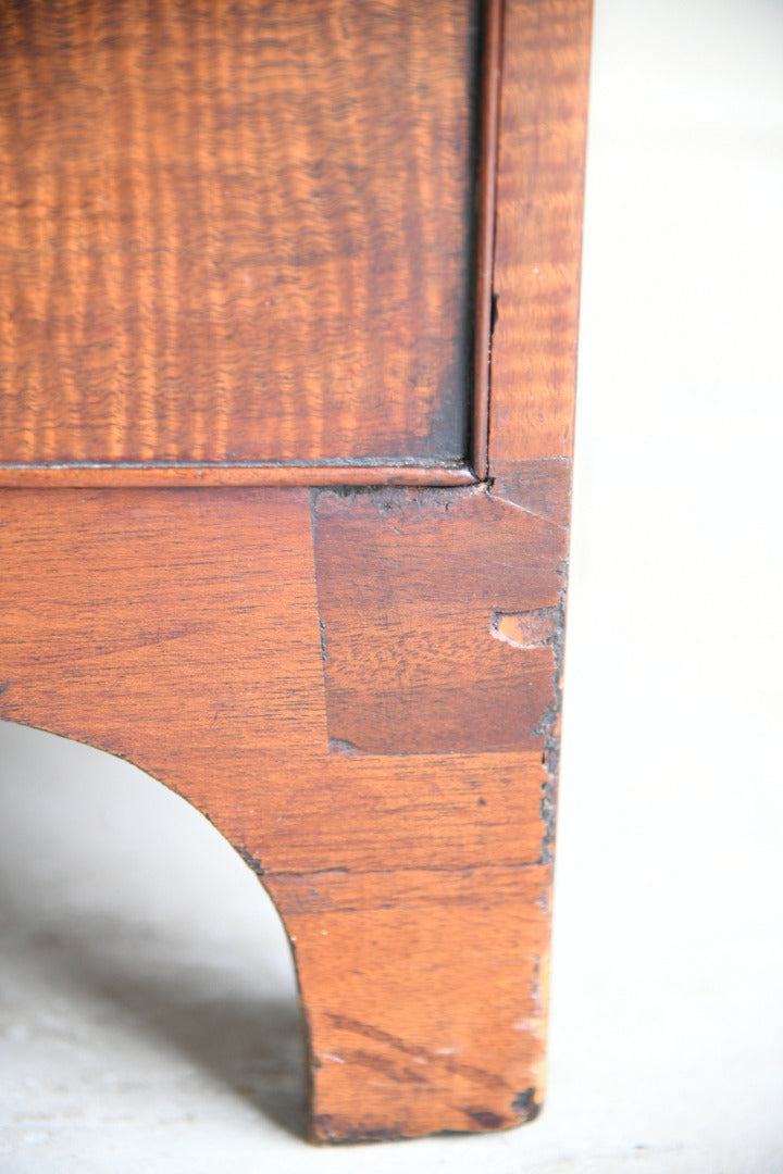 Georgian Style Bow Front Chest of Drawers