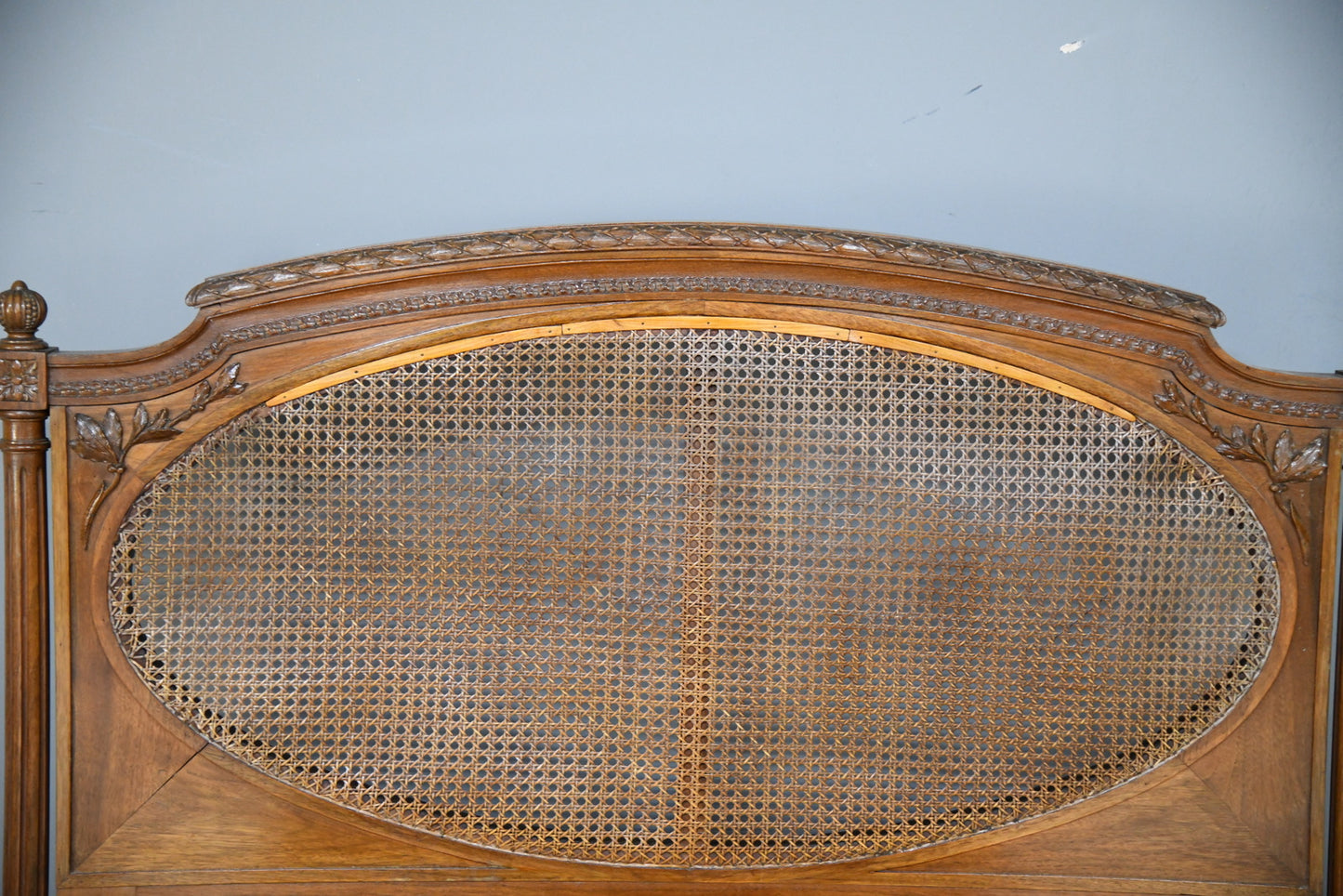 Small Double 4ft Carved French Bed