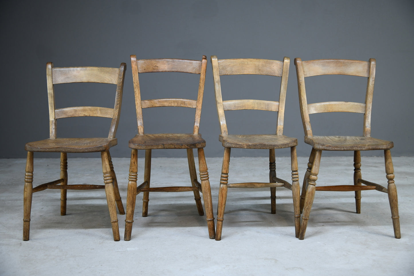 4 Rustic Elm Country Kitchen Chairs