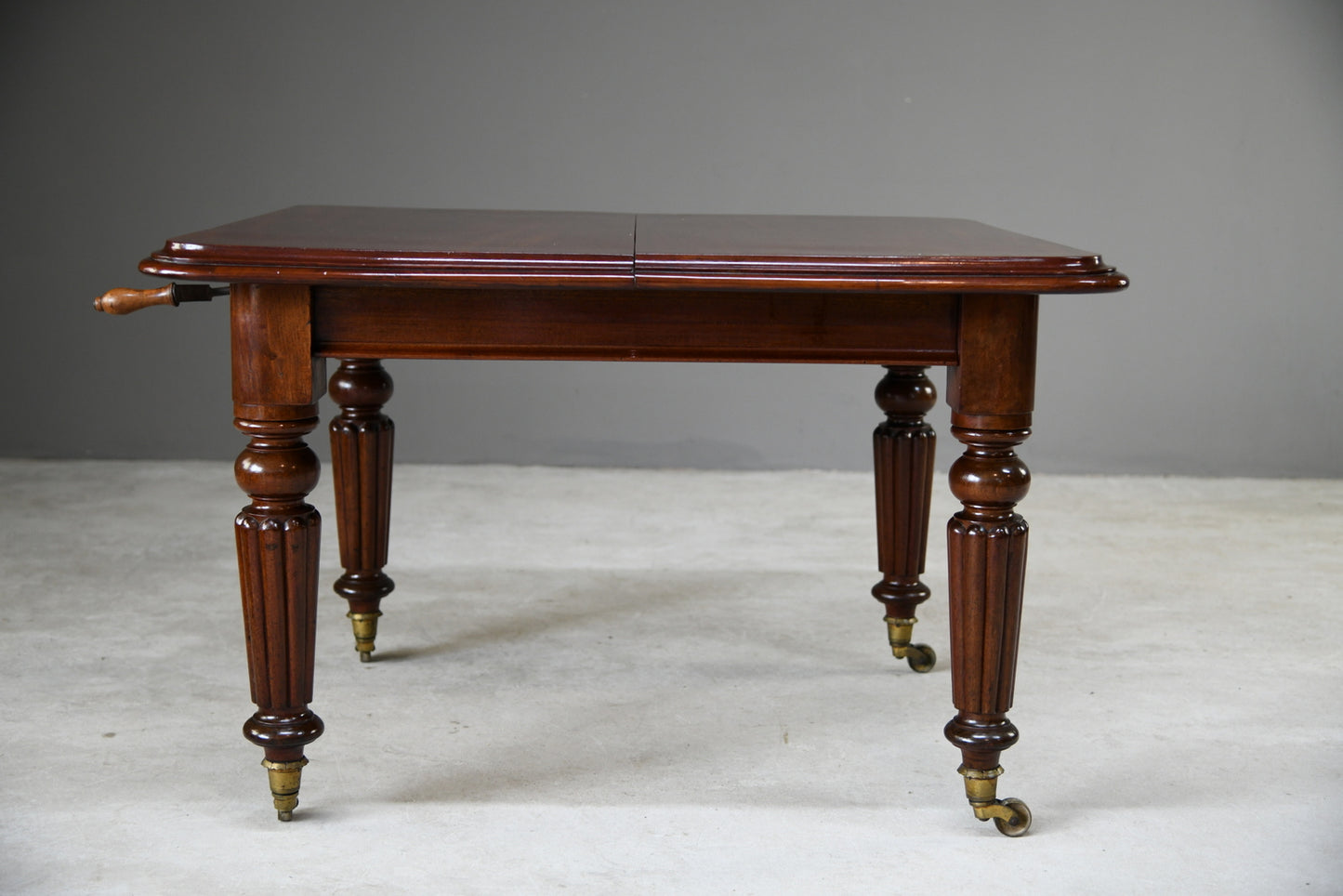 Antique Victorian Extending Wind Out Mahogany Dining Table