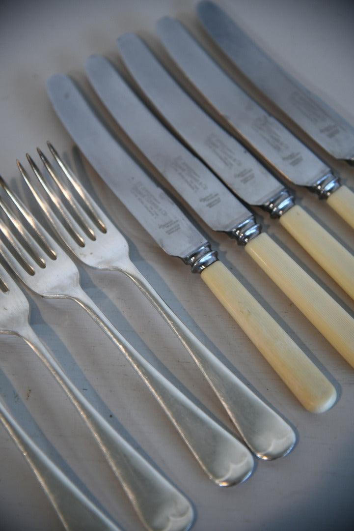4 Vintage Forks & Faux Bone Knives