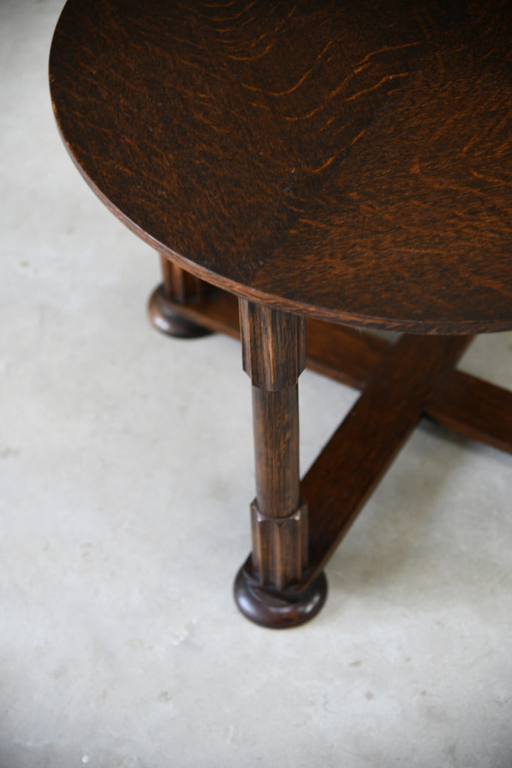 1930s Round Oak Coffee Table
