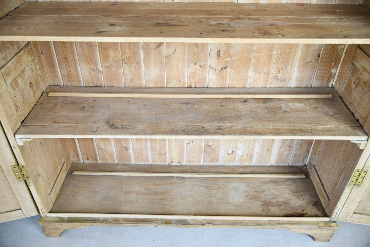 Large Antique Pine Kitchen Larder Cabinet Dresser Cupboard