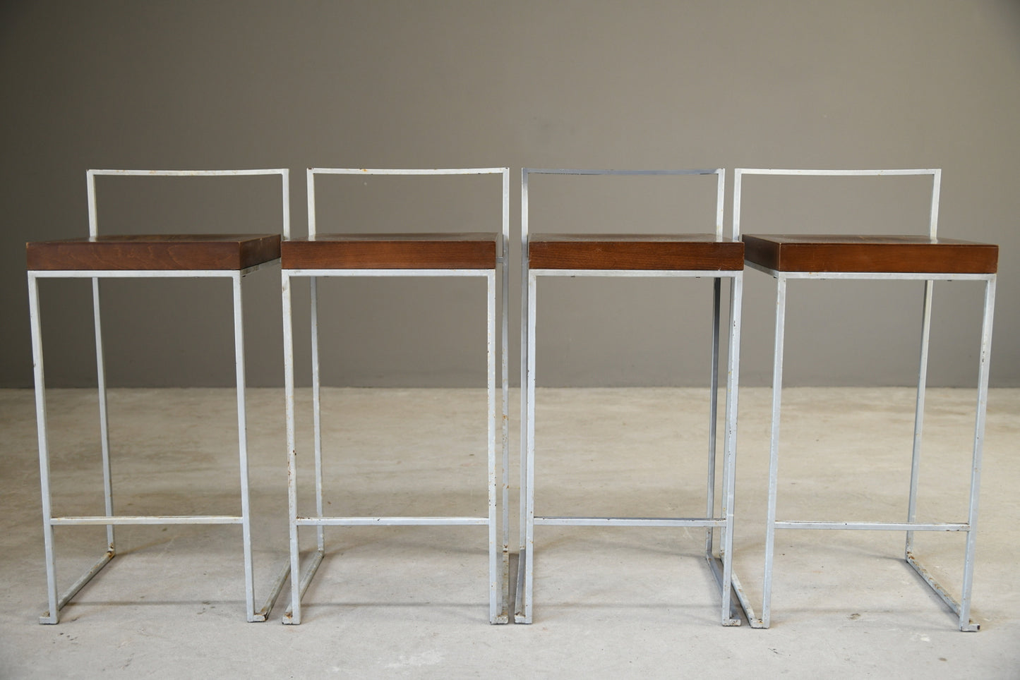 4 La Palma Enzo Cubo Italian Bar Stools