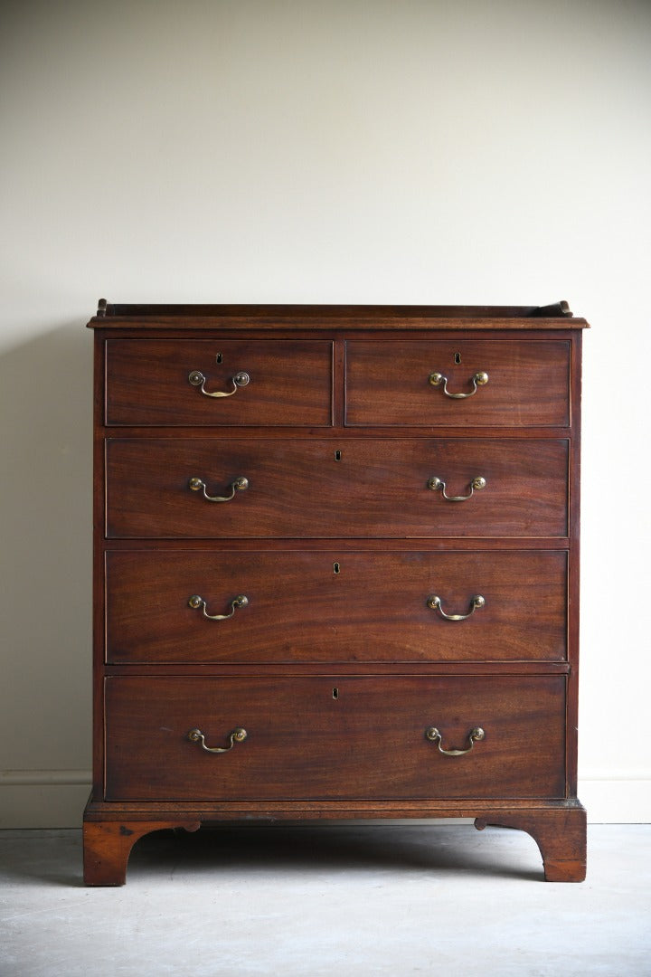 Georgian Mahogany Chest of Drawers
