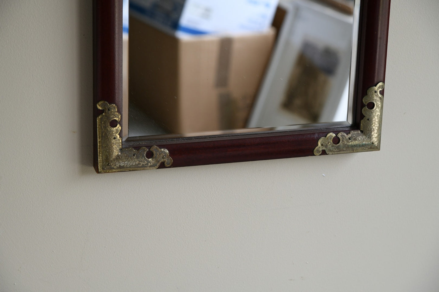 Contemporary Chinese Mirror