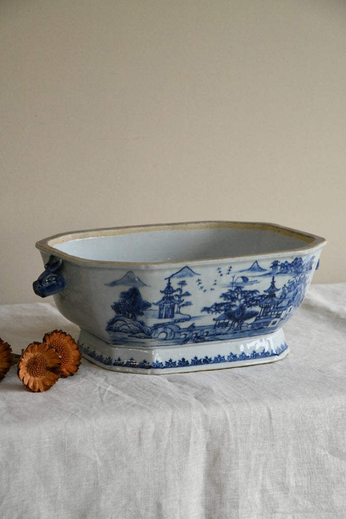 Antique Chinese Export Tureen