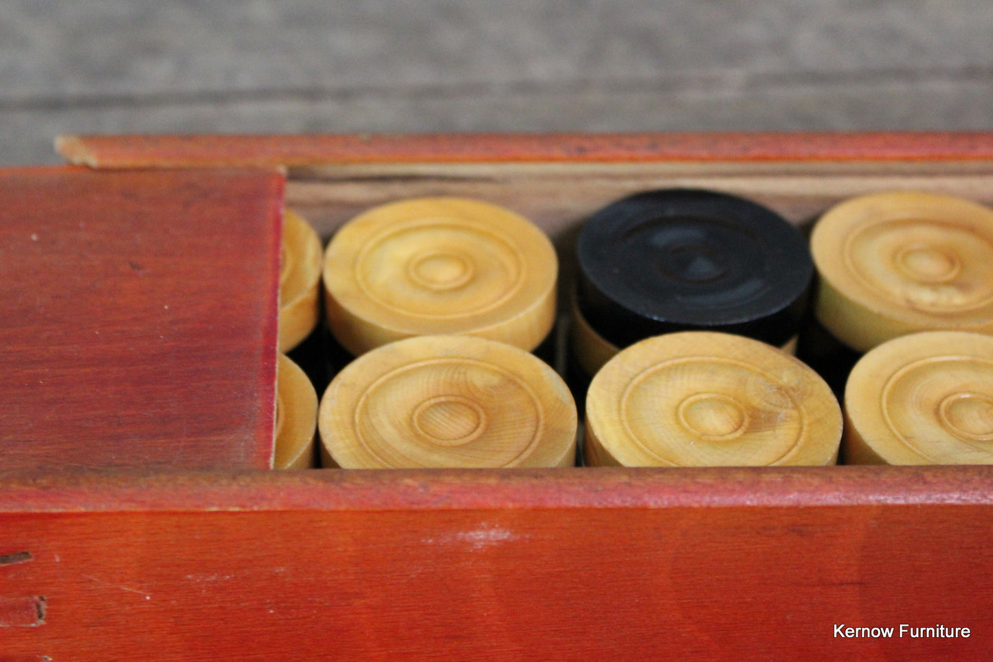 Wooden Boxed Checkers / Draughts - Kernow Furniture