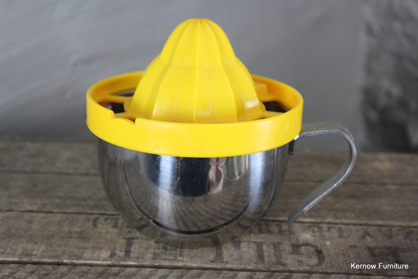 Stainless Lemon Juicer - Kernow Furniture