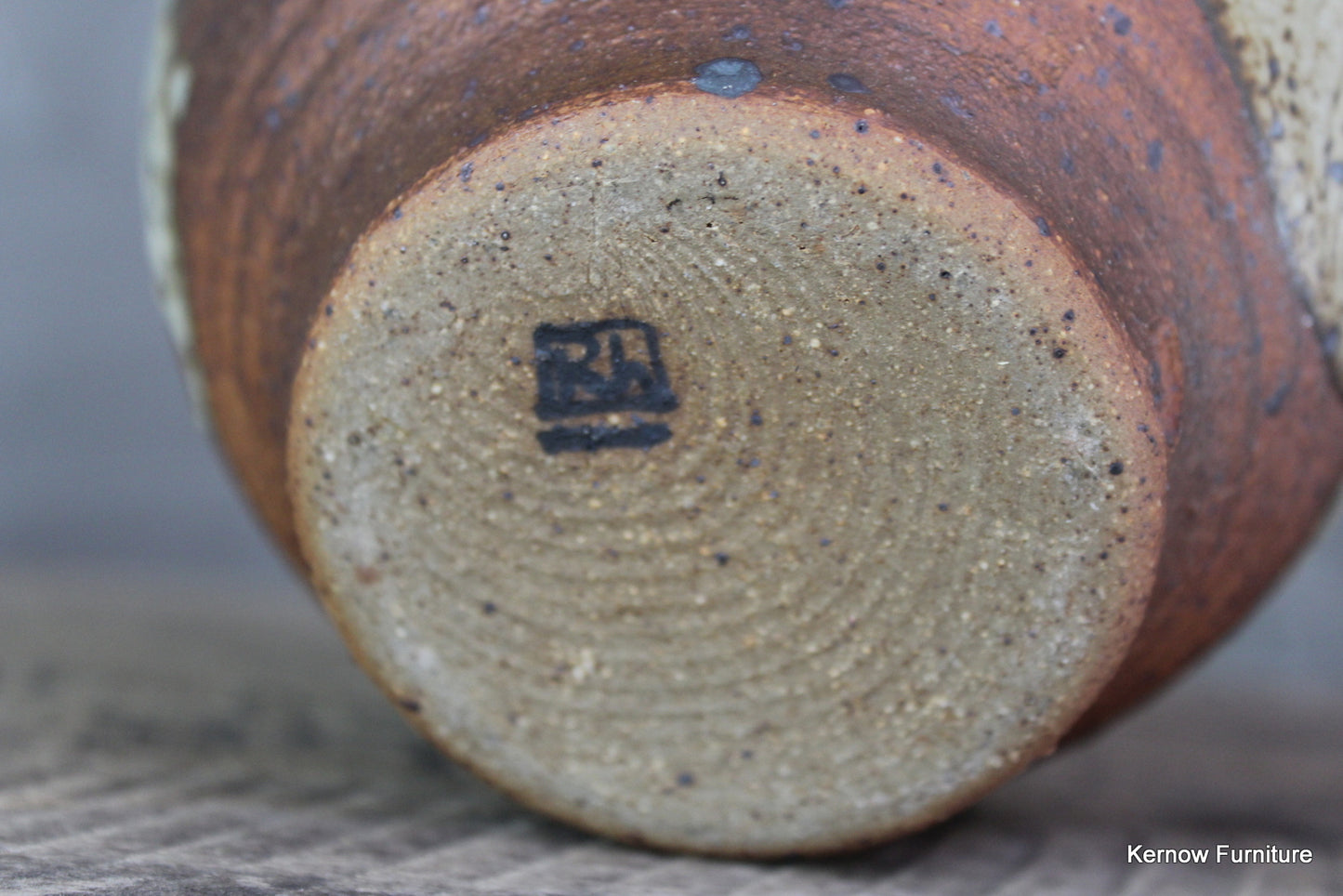 Retro Pottery Vase - Kernow Furniture