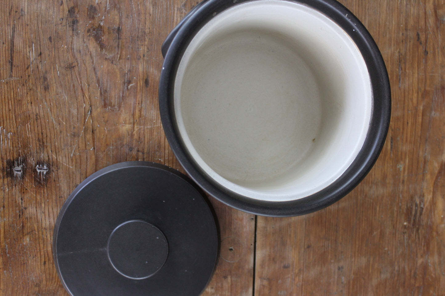 Govancroft Lauffer Casserole Dish - Kernow Furniture