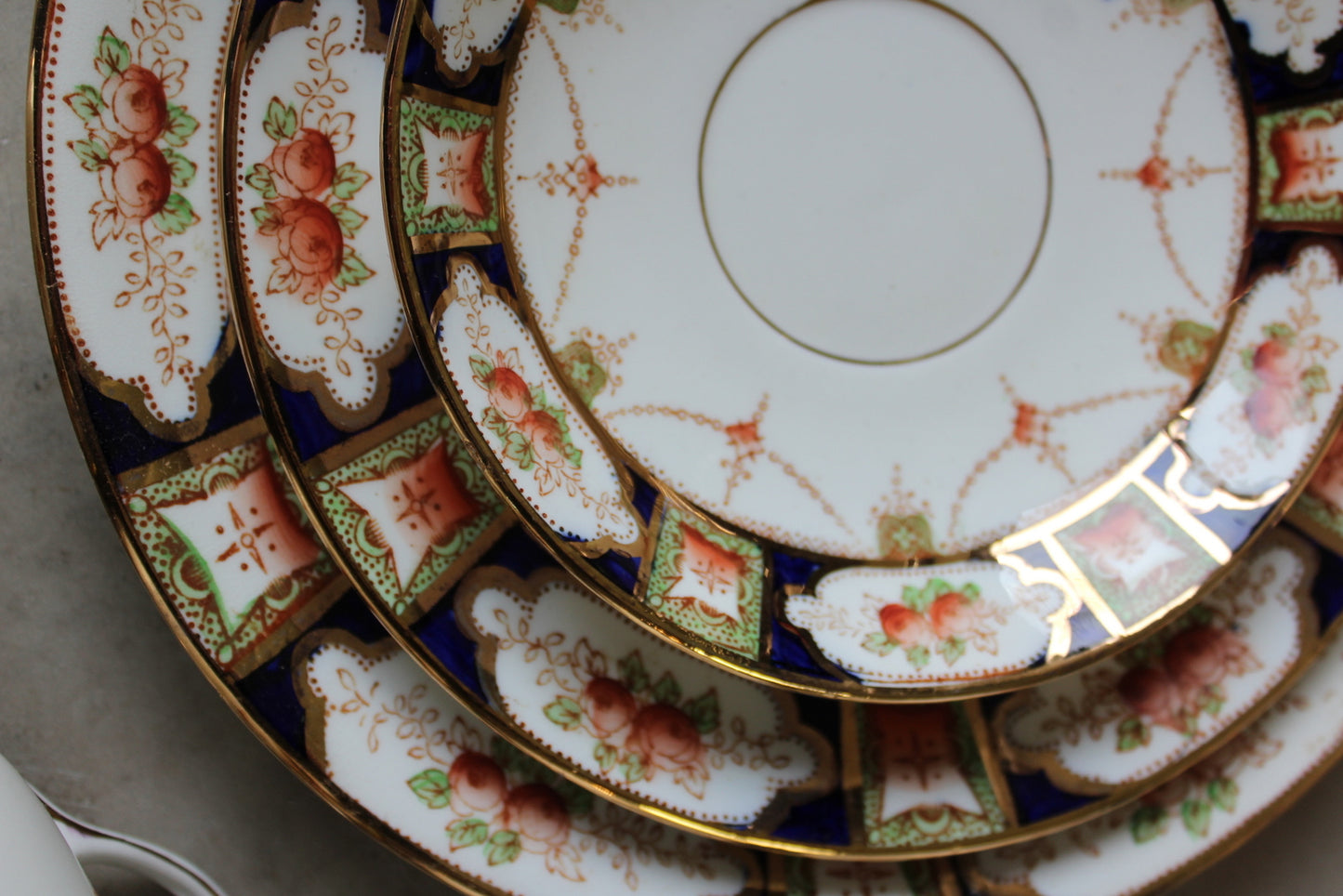 Antique Imari Tea Service - Kernow Furniture