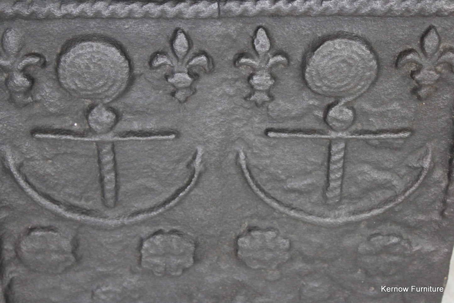 Large Antique Style Cast Iron Fire Back - Kernow Furniture