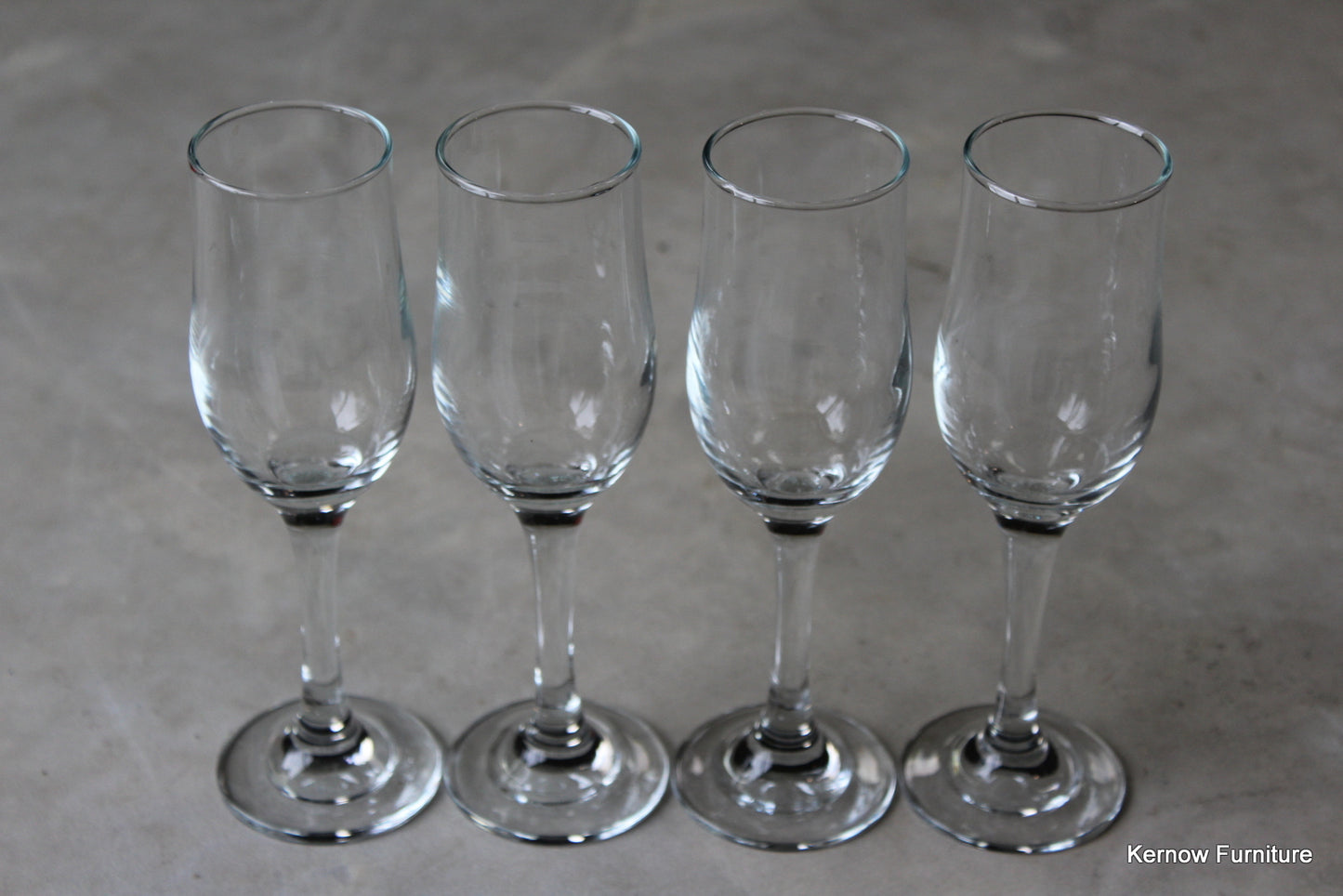 4 Champagne Flutes - Kernow Furniture