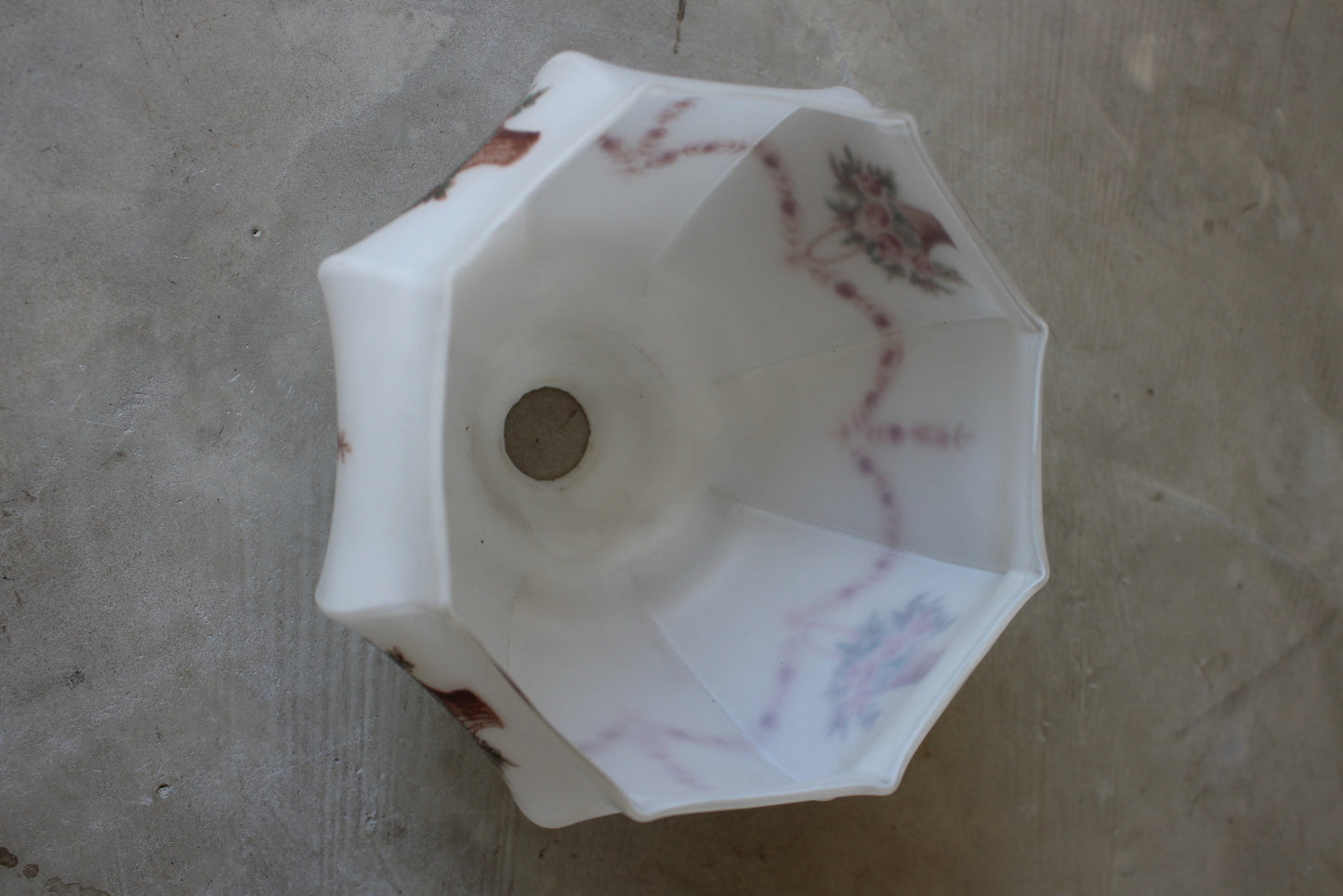 1930s Glass Lamp Shade - Kernow Furniture