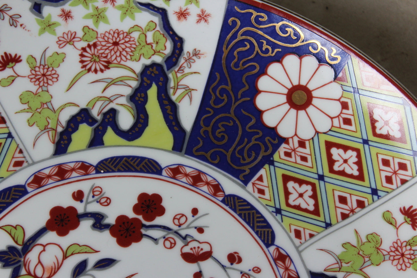 Imari Ware Japan Plate - Kernow Furniture