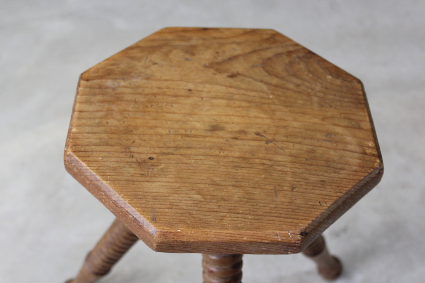 Bobbin Turned Stool - Kernow Furniture