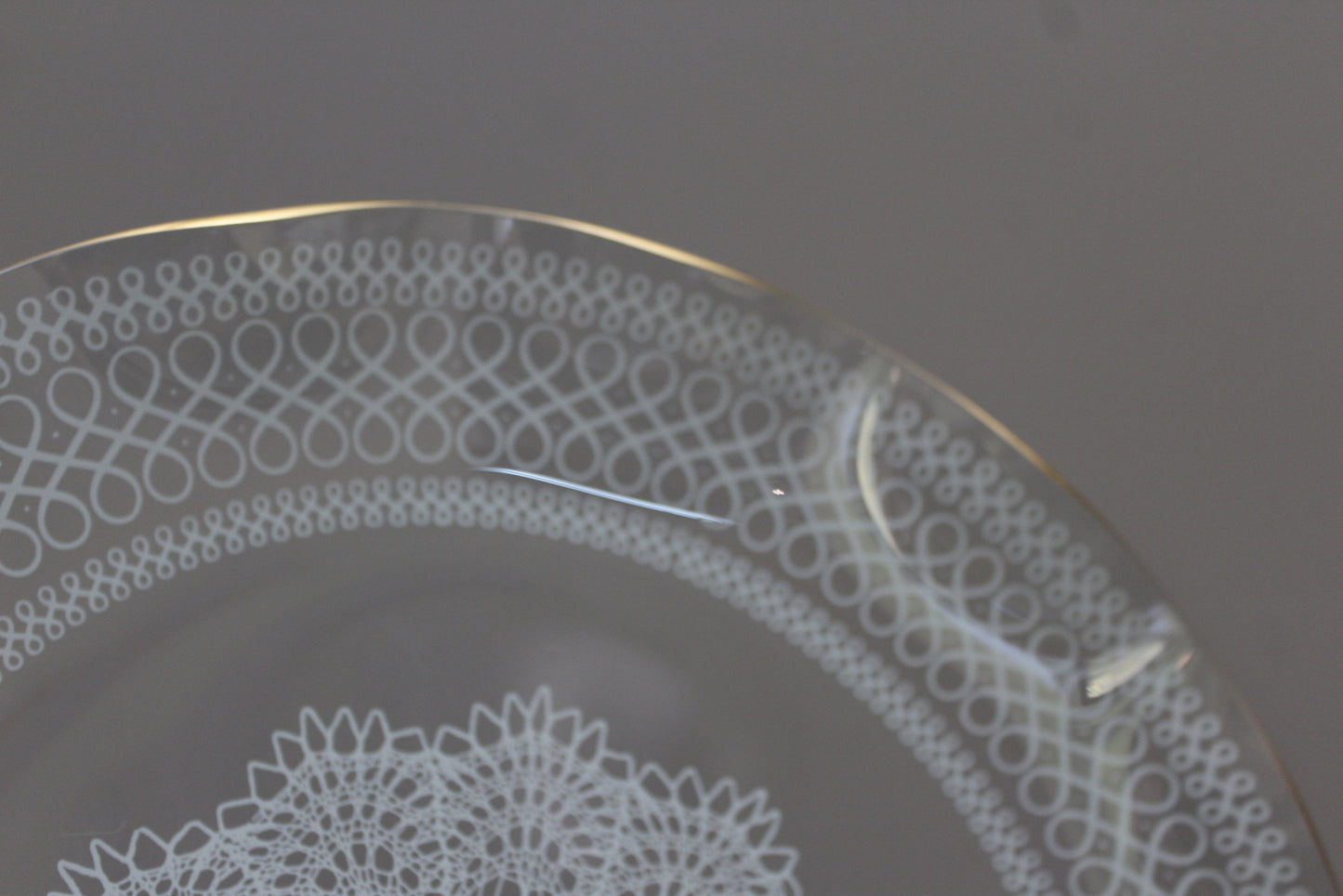Chance Glass Plate - Kernow Furniture