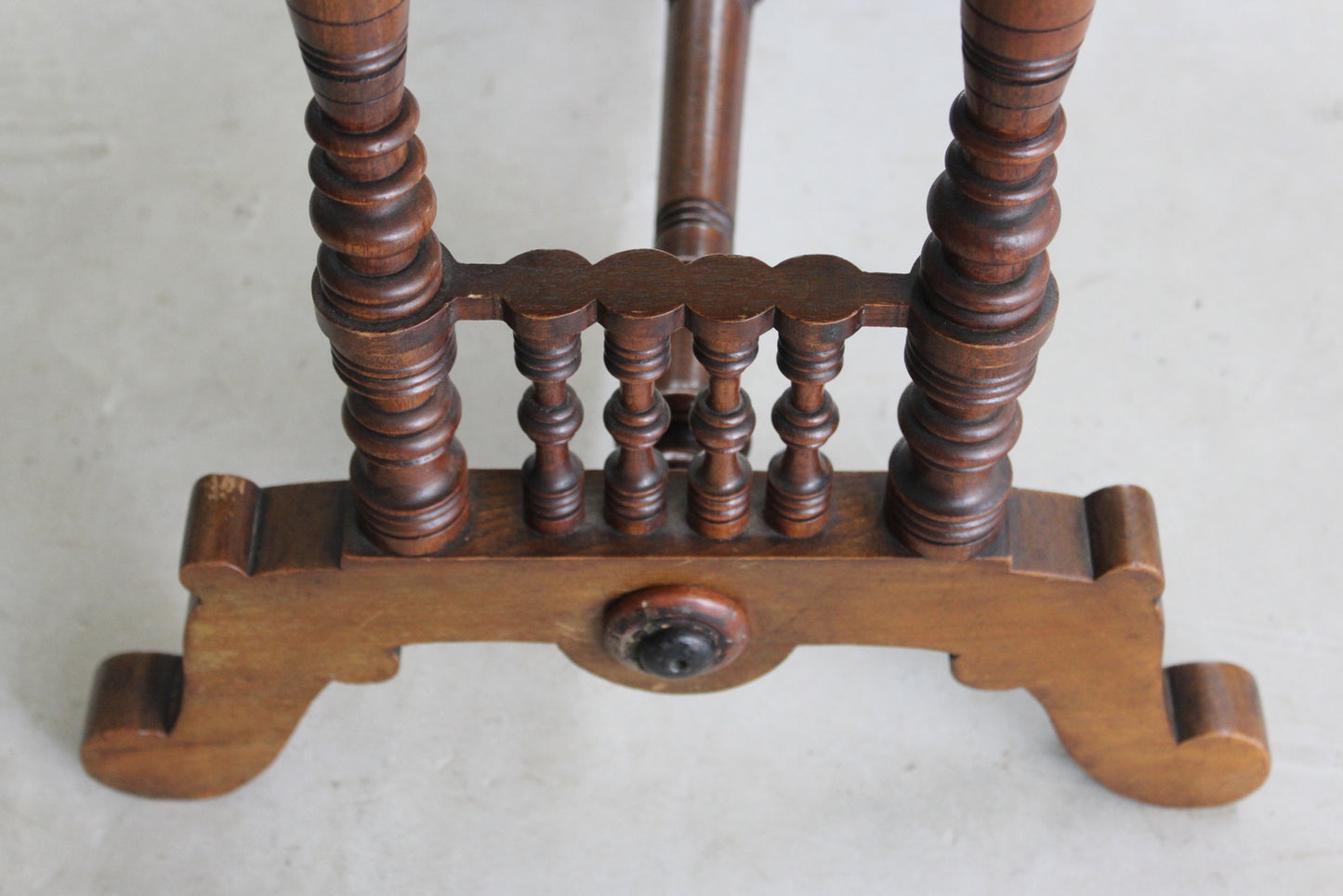 Victorian Walnut Centre Table - Kernow Furniture