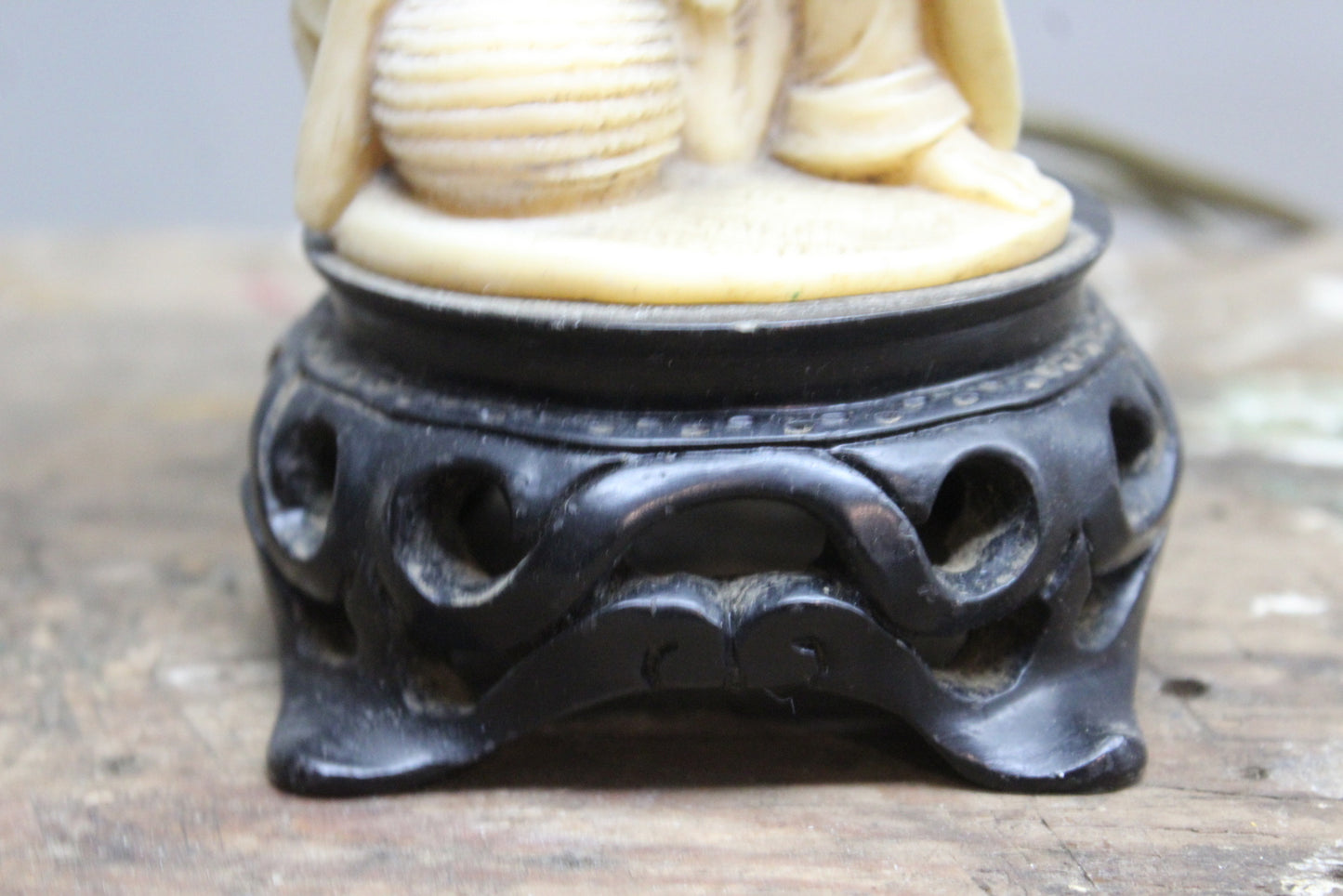 Single Oriental Style Alabaster Lamp - Kernow Furniture