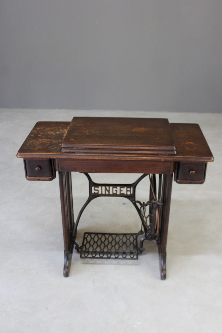 Singer Treadle Sewing Machine - Kernow Furniture