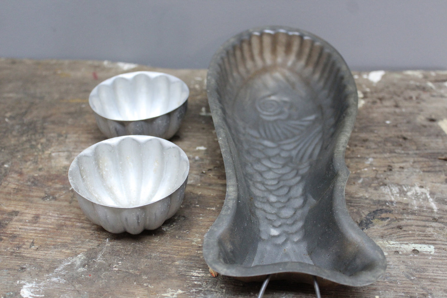 Vintage Fish Mould & Small Jelly Moulds - Kernow Furniture