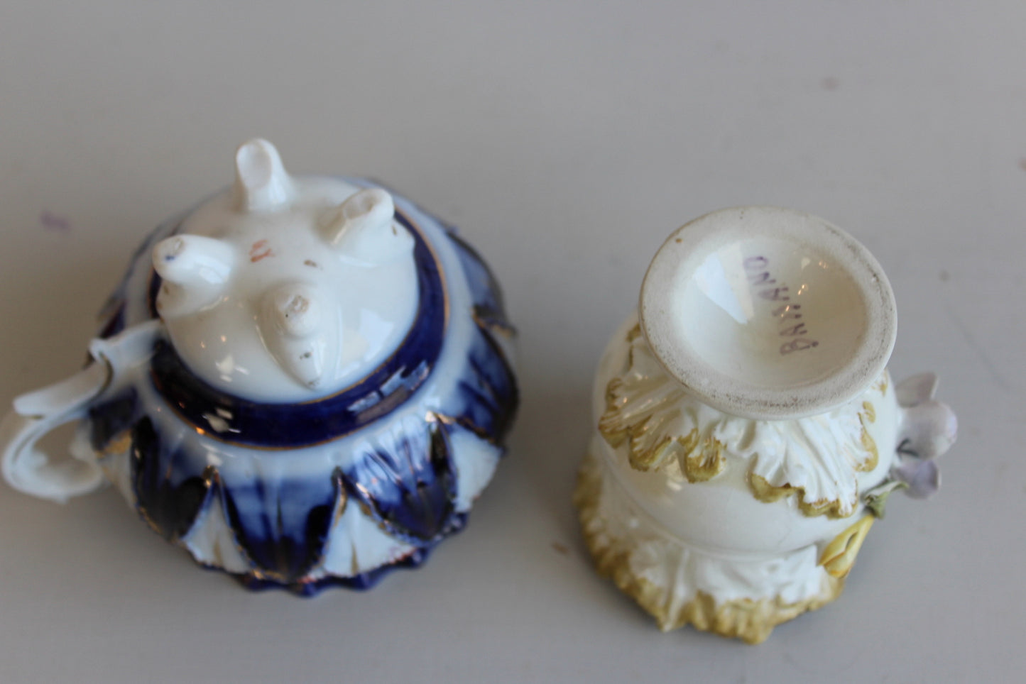 Basano Small Posy Vase & Cauldron Shape Cup - Kernow Furniture