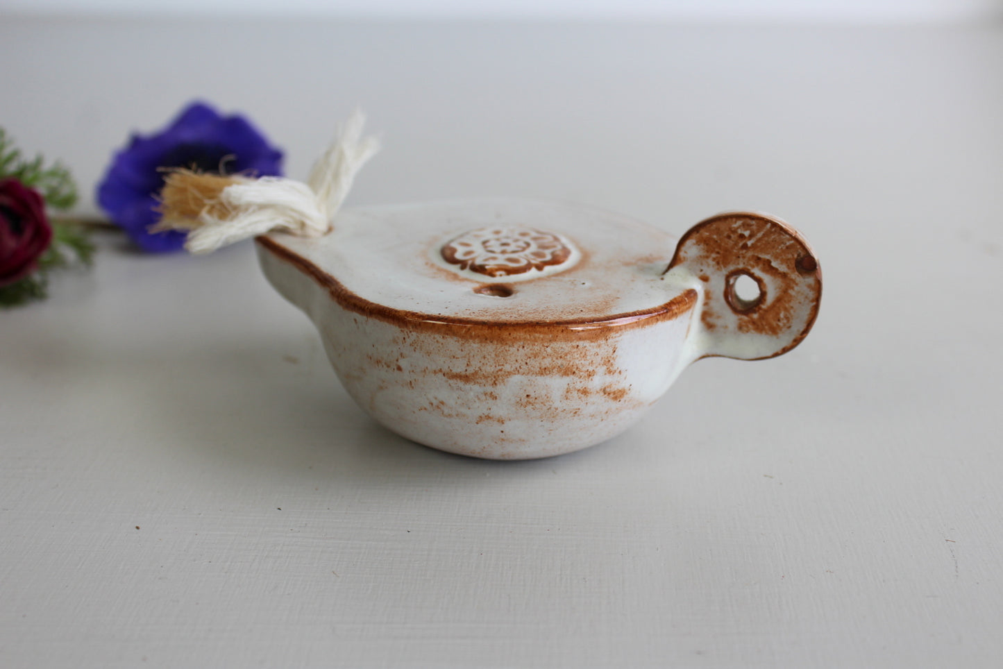 Glazed Earthenware Roman Style Oil Lamp - Kernow Furniture