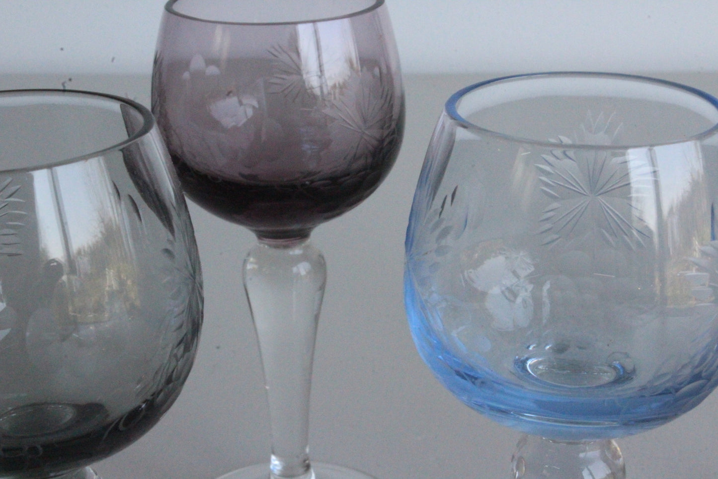 4 Vintage Coloured Glass Liquer Glasses - Kernow Furniture