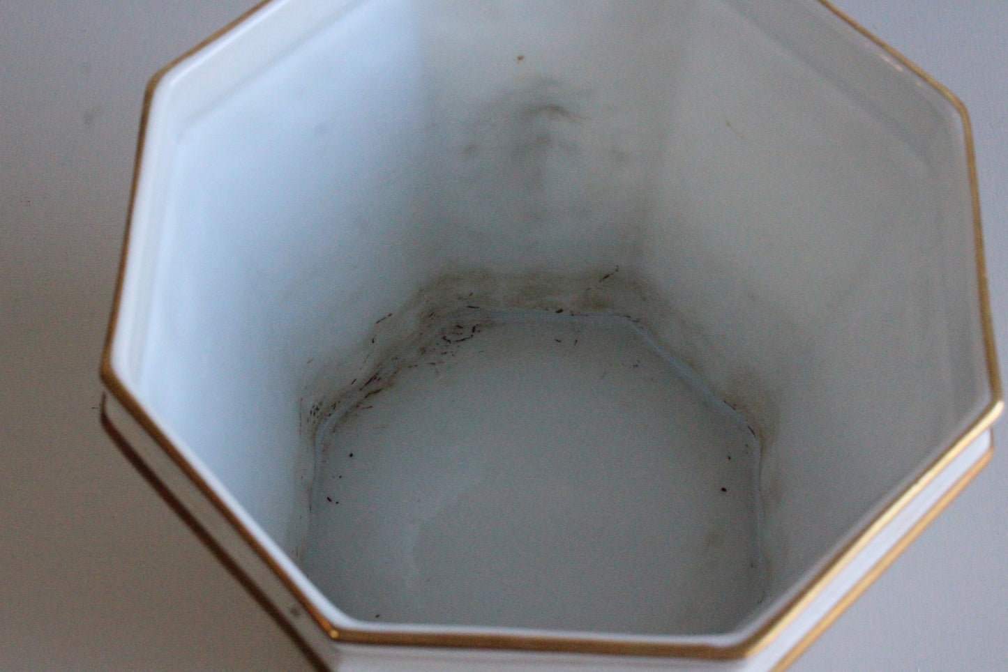 Vista Alegre Portugal White Planter - Kernow Furniture