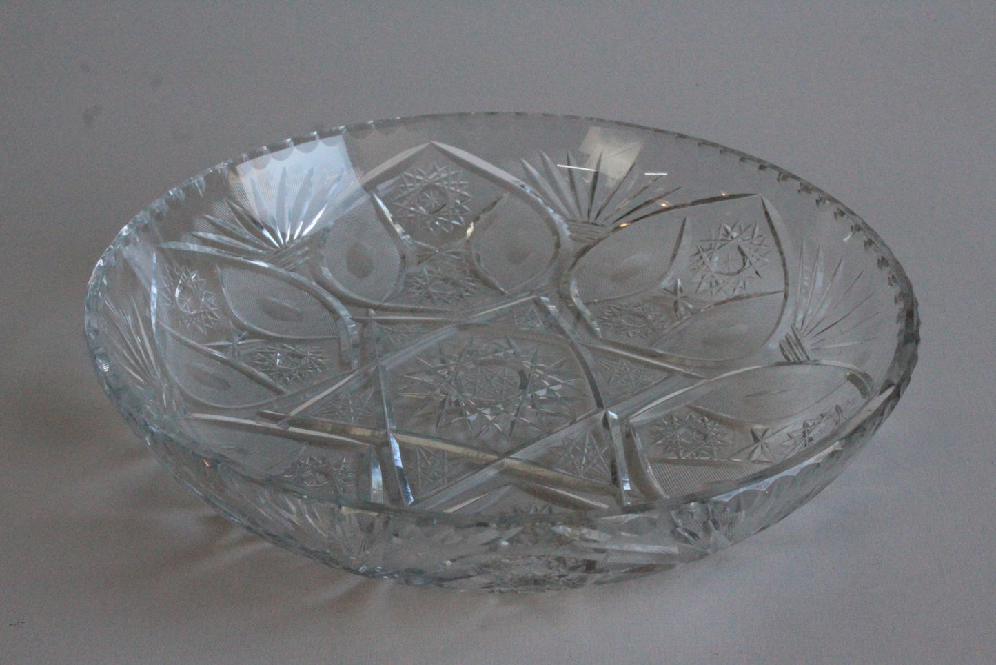 Large Quality Cut Glass Platter Plate Dish Cake Table Centre - Kernow Furniture