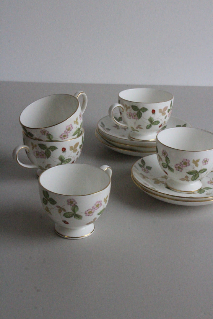 5 Tea Cups BONE fashion CHINA