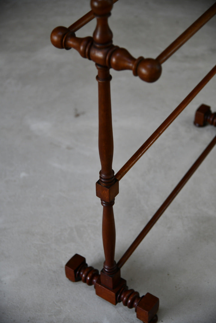 Victorian Style Towel Rail - Kernow Furniture