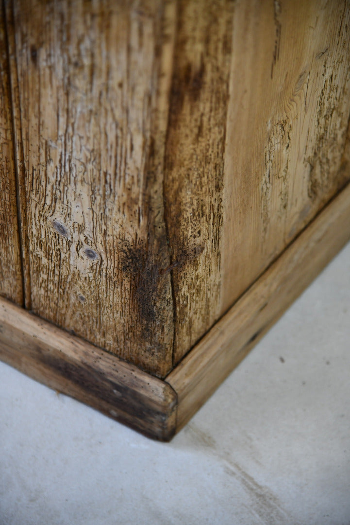 Large Rustic Pine Tavern Settle Bench Seat - Kernow Furniture