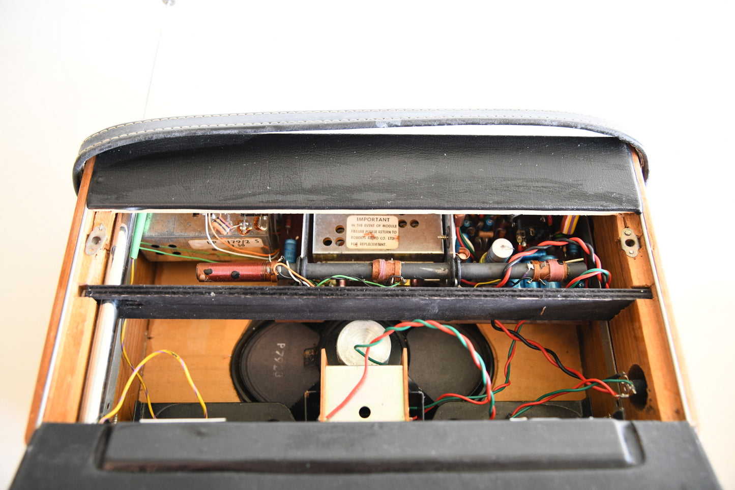 Vintage Roberts Radio R707 - Kernow Furniture