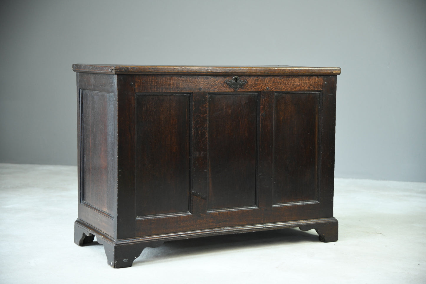 Antique Rustic Dark Oak Chest - Kernow Furniture