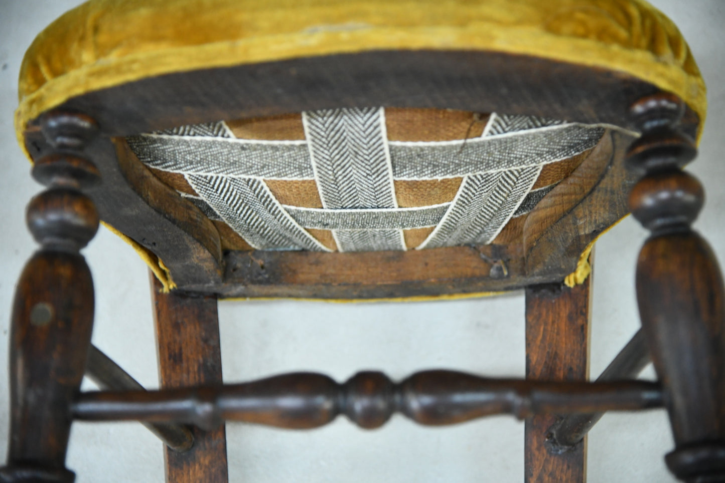 Single Balloon Back Occasional Chair