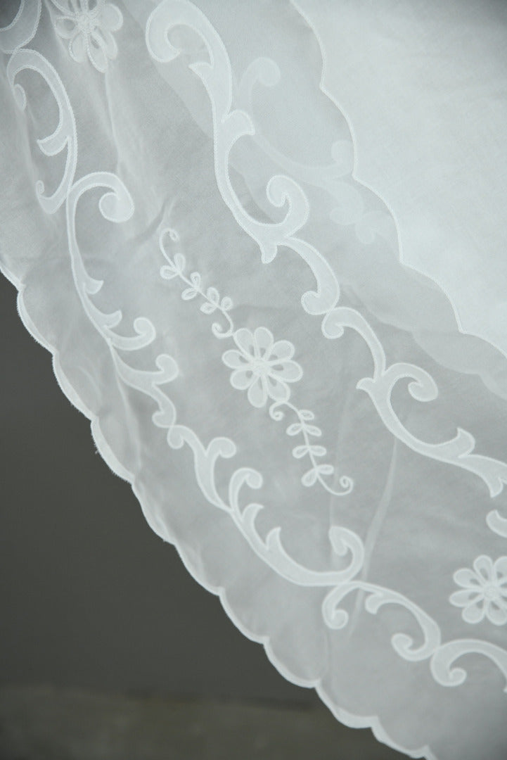 Large Vintage White Lace Tablecloth