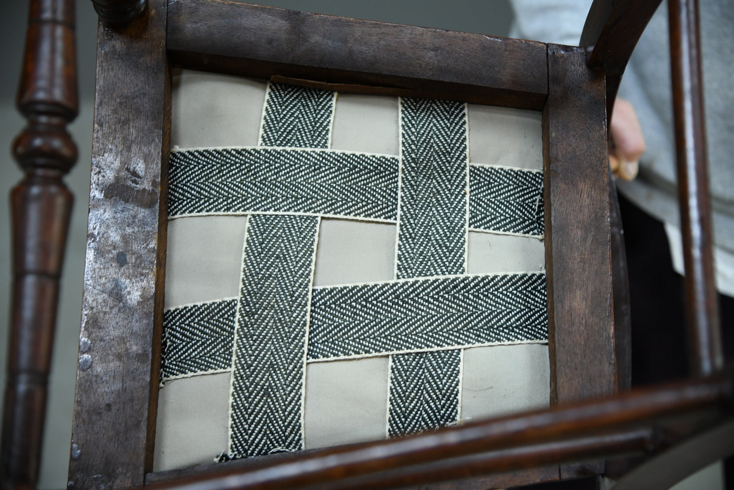 Single Victorian Walnut Occasional Chair
