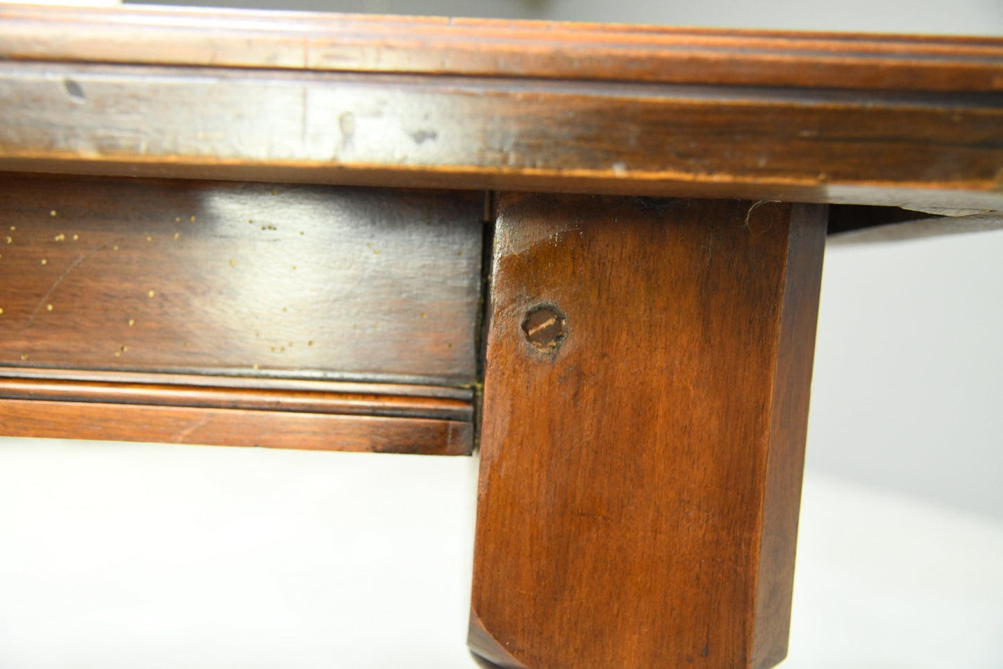 Victorian Mahogany Extending Dining Table