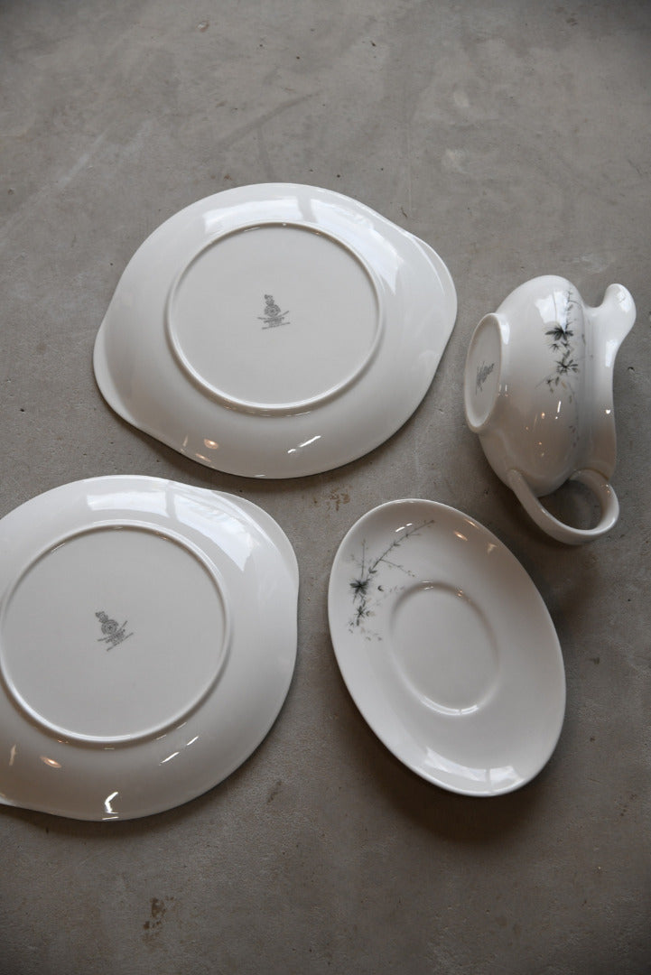 Royal Doulton Greenbrier Plates Gravy Boat