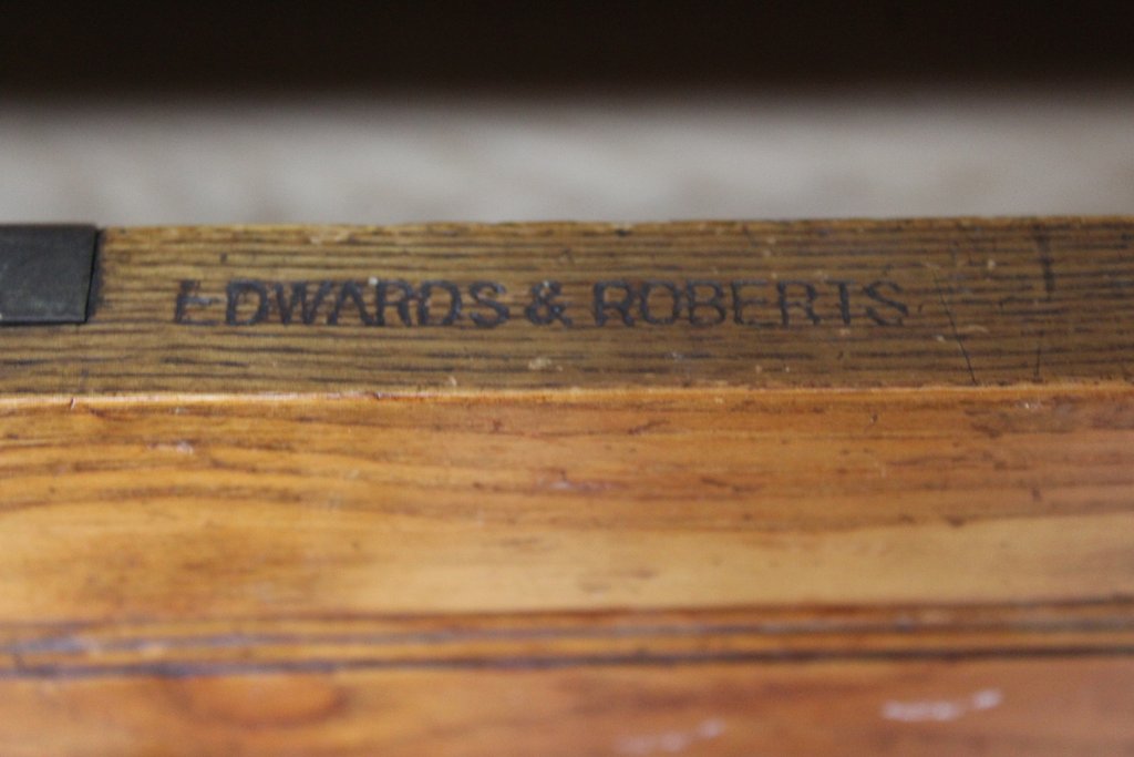 Antique Furniture Makers: Edwards & Roberts