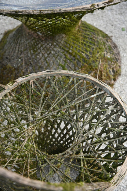 Russell Woodard Style Vintage Fibreglass Garden Table & 2 Chairs