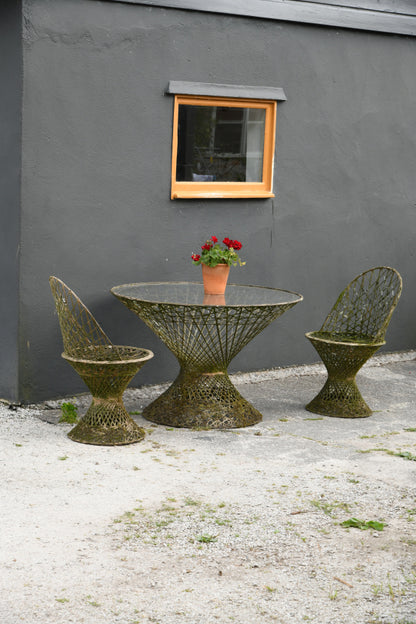 Russell Woodard Style Vintage Fibreglass Garden Table & 2 Chairs