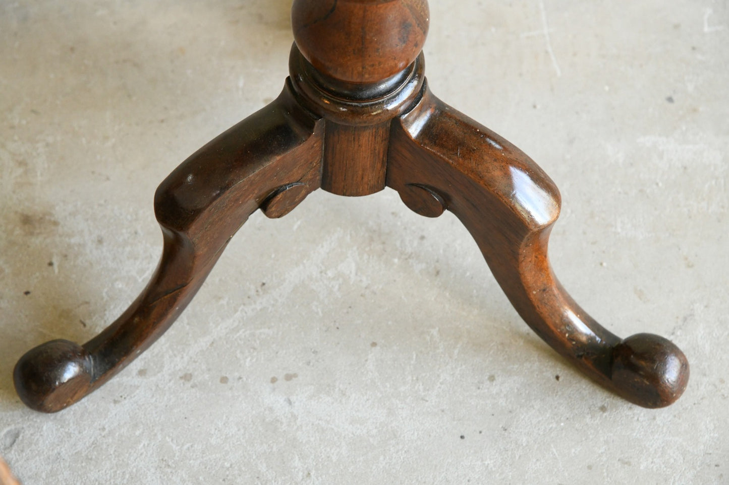 Victorian Barley Twist Table