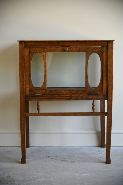 Early 20th Century Oak Glazed Tea Cabinet